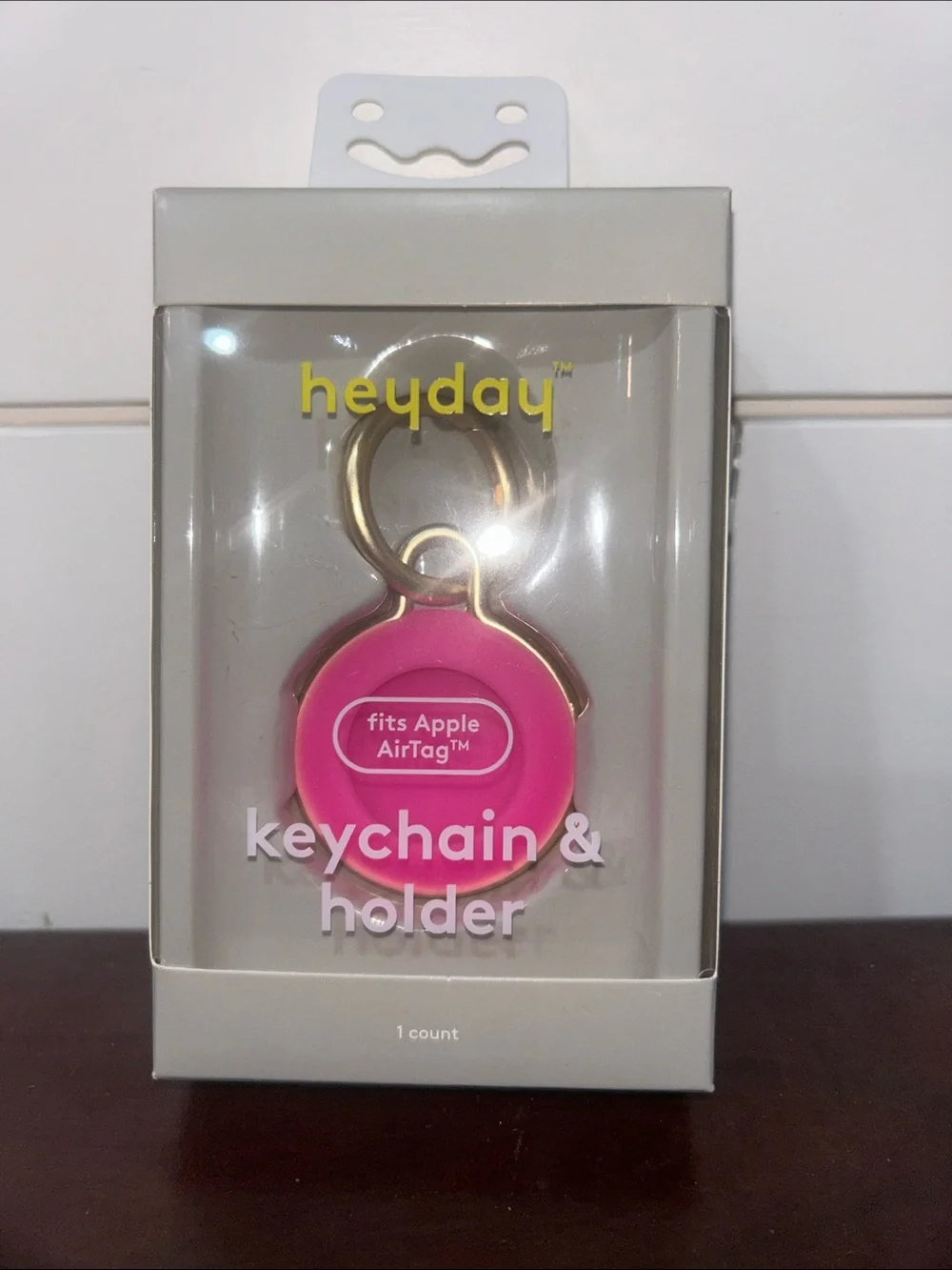 heyday Hot Pink Keychain & Gold Ring AirTag Holder